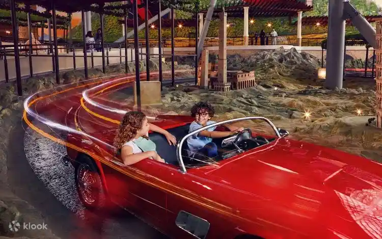 Enjoy in ferrari world